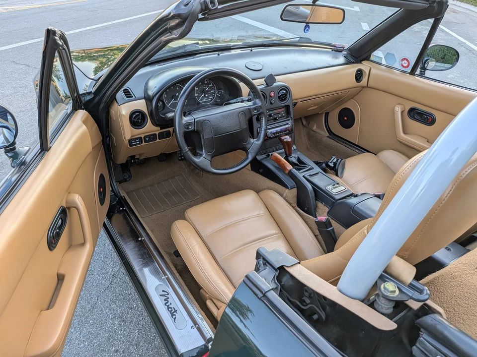 1991 Mazda NA MX-5 Miata - Image 29 of 31