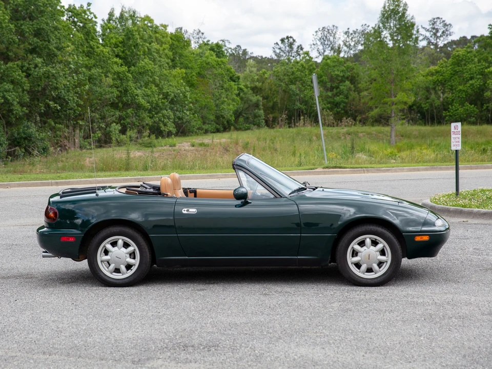 1991 Mazda NA MX-5 Miata - Image 11 of 31
