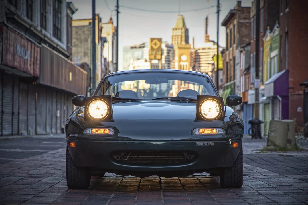 1991 Mazda NA MX-5 Miata - Image 2 of 31
