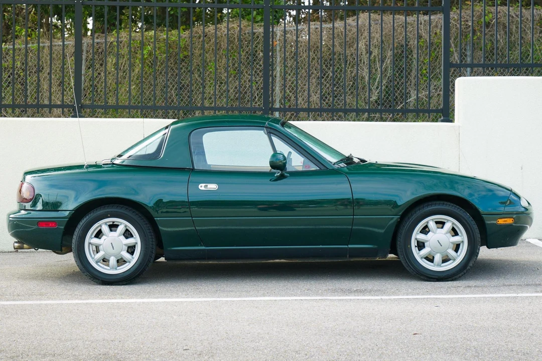 1991 Mazda NA MX-5 Miata - Image 3 of 31