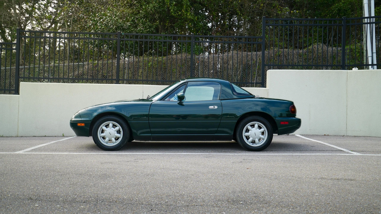 1991 Mazda NA MX-5 Miata - Image 18 of 31