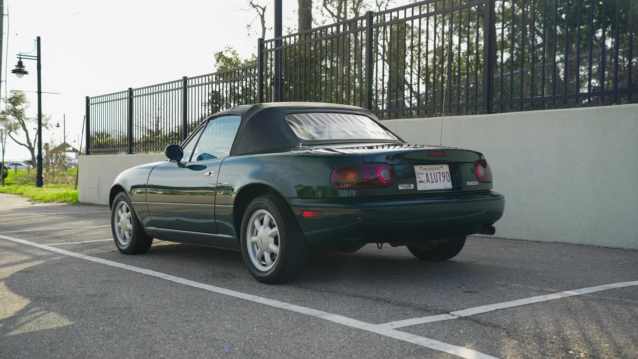 1991 Mazda NA MX-5 Miata - Image 10 of 31