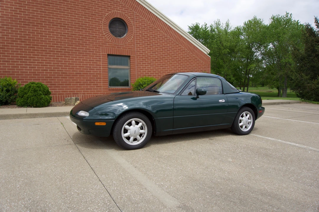 1991 Mazda NA MX-5 Miata - Image 2 of 31