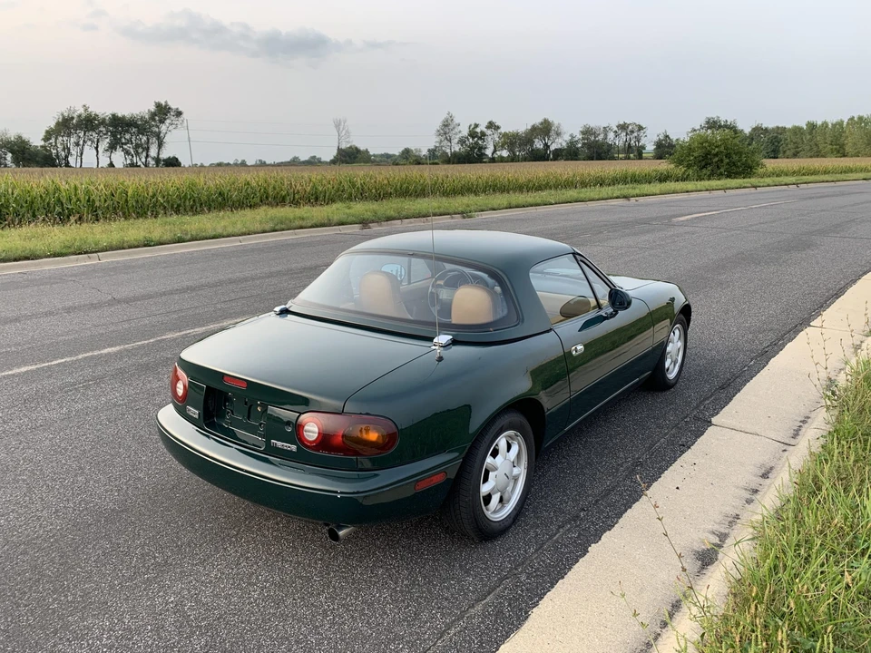 1991 Mazda NA MX-5 Miata - Image 25 of 31