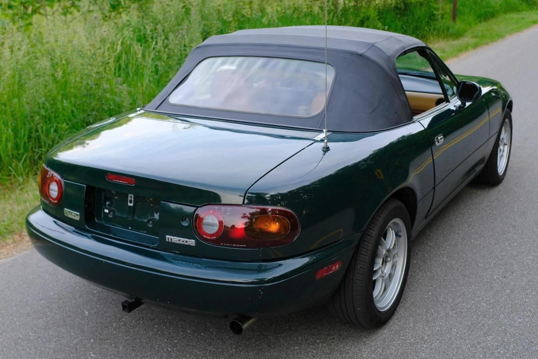1991 Mazda NA MX-5 Miata - Image 4 of 5