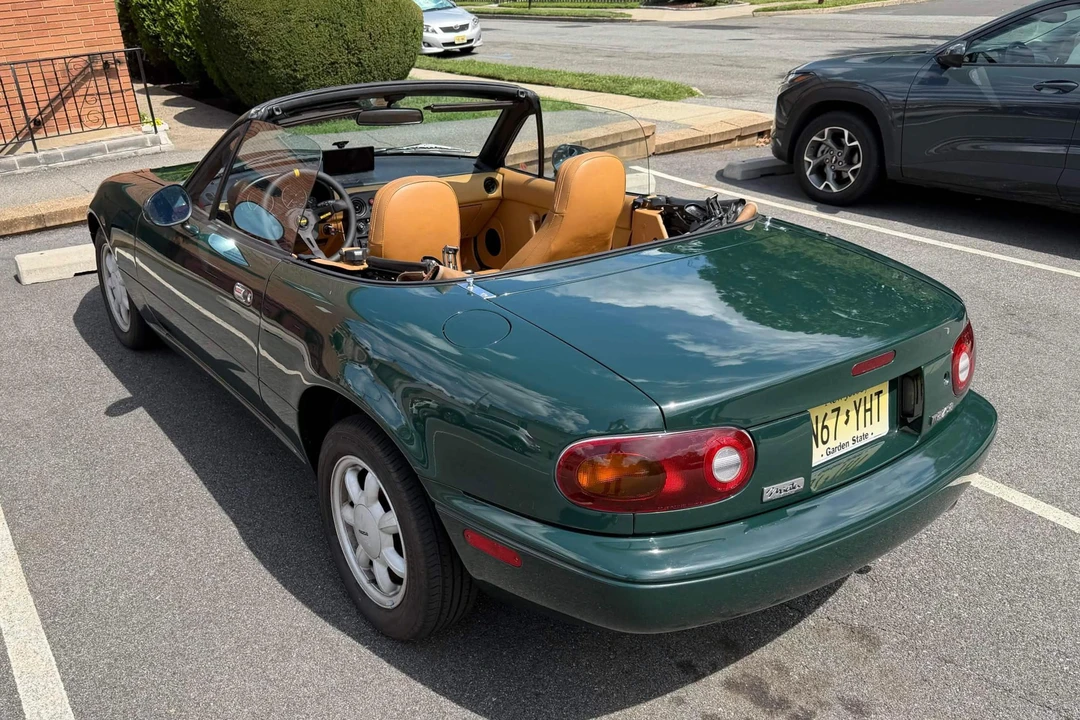 1991 Mazda NA MX-5 Miata - Image 4 of 31