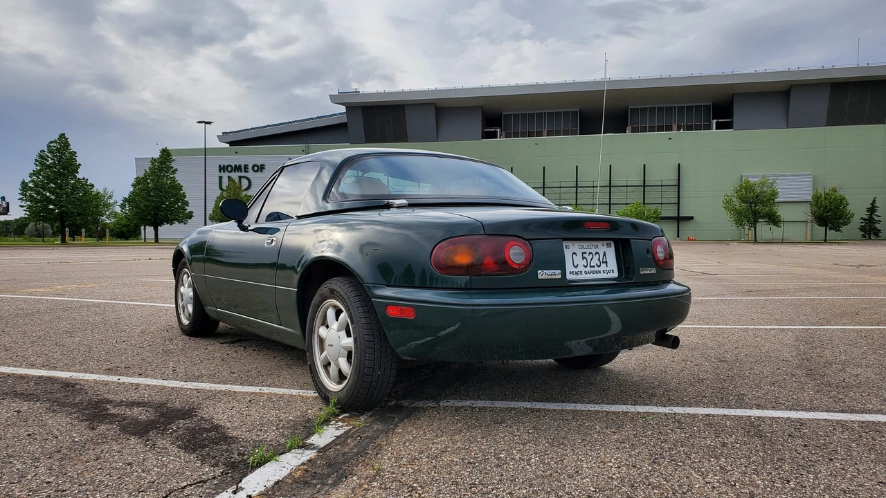 1991 Mazda NA MX-5 Miata - Image 6 of 31