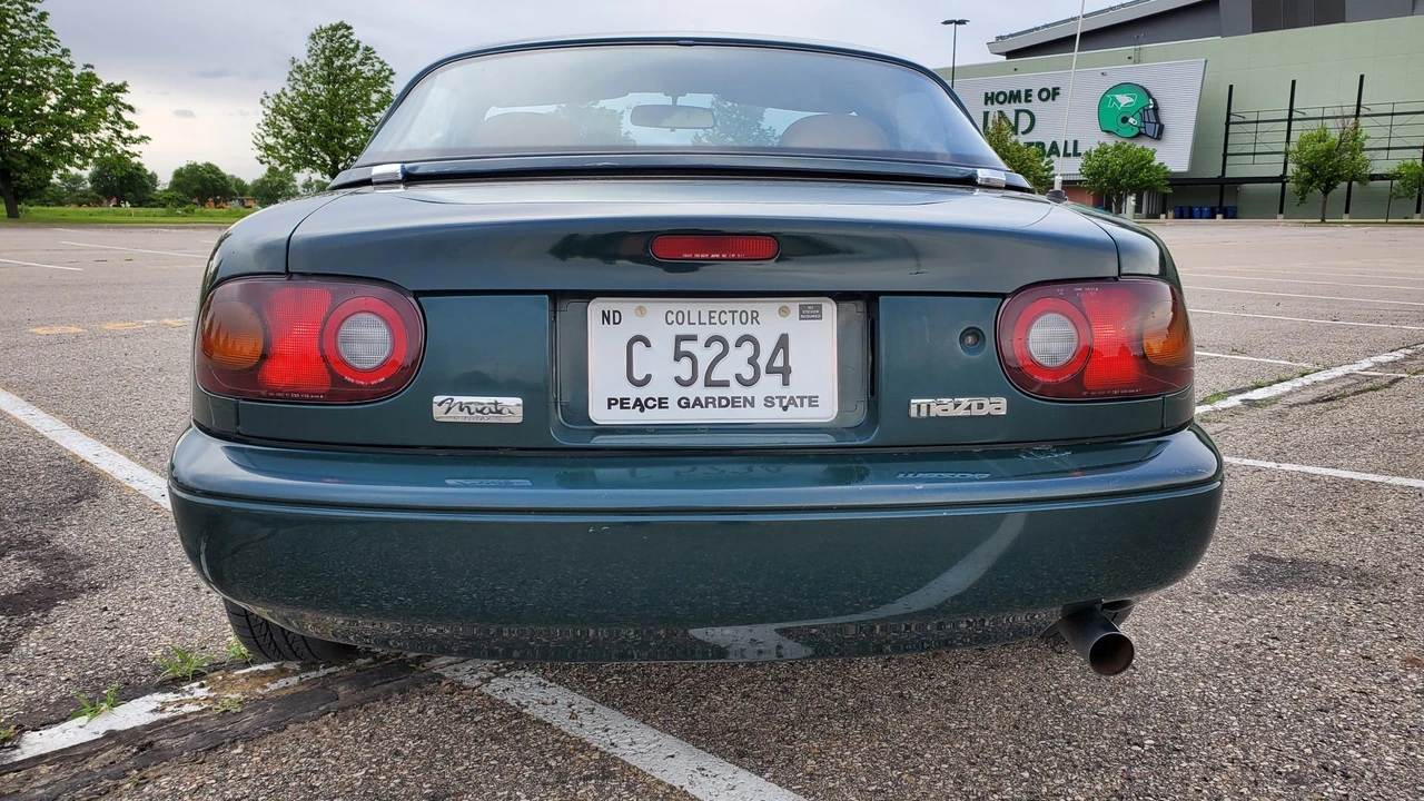 1991 Mazda NA MX-5 Miata - Image 8 of 31