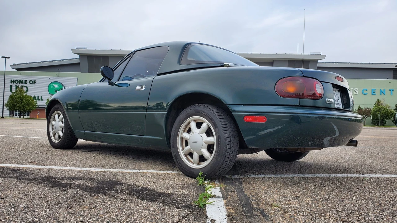 1991 Mazda NA MX-5 Miata - Image 5 of 31