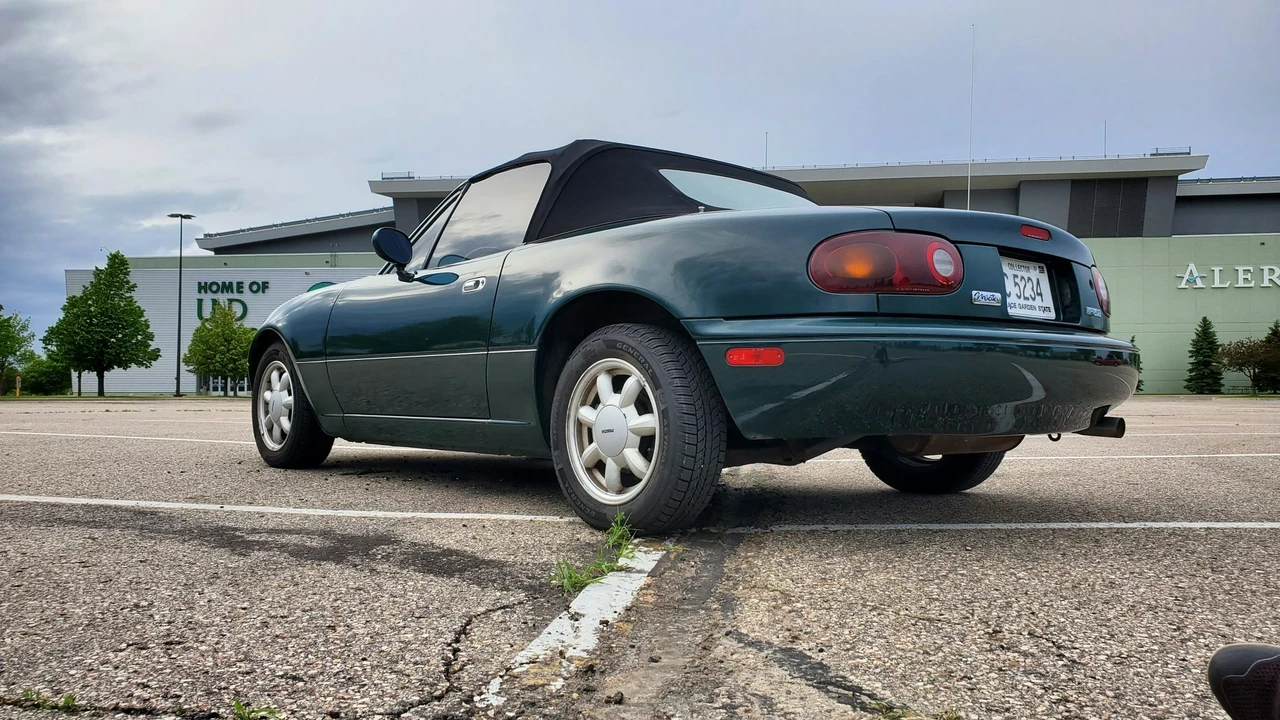 1991 Mazda NA MX-5 Miata - Image 17 of 31