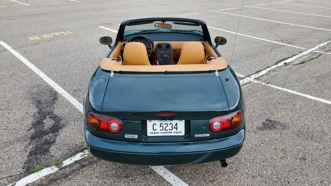 1991 Mazda NA MX-5 Miata - Image 28 of 31