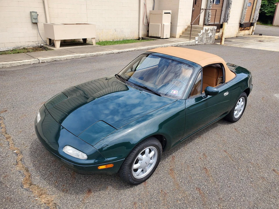 1991 Mazda NA MX-5 Miata - Image 2 of 31