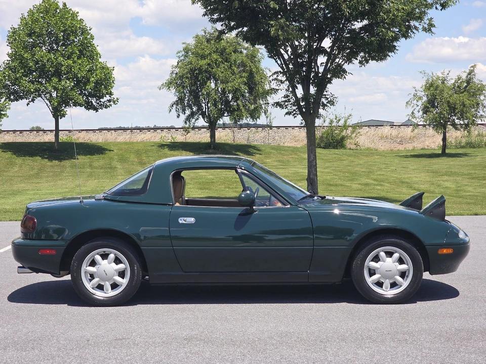 1991 Mazda NA MX-5 Miata - Image 9 of 31
