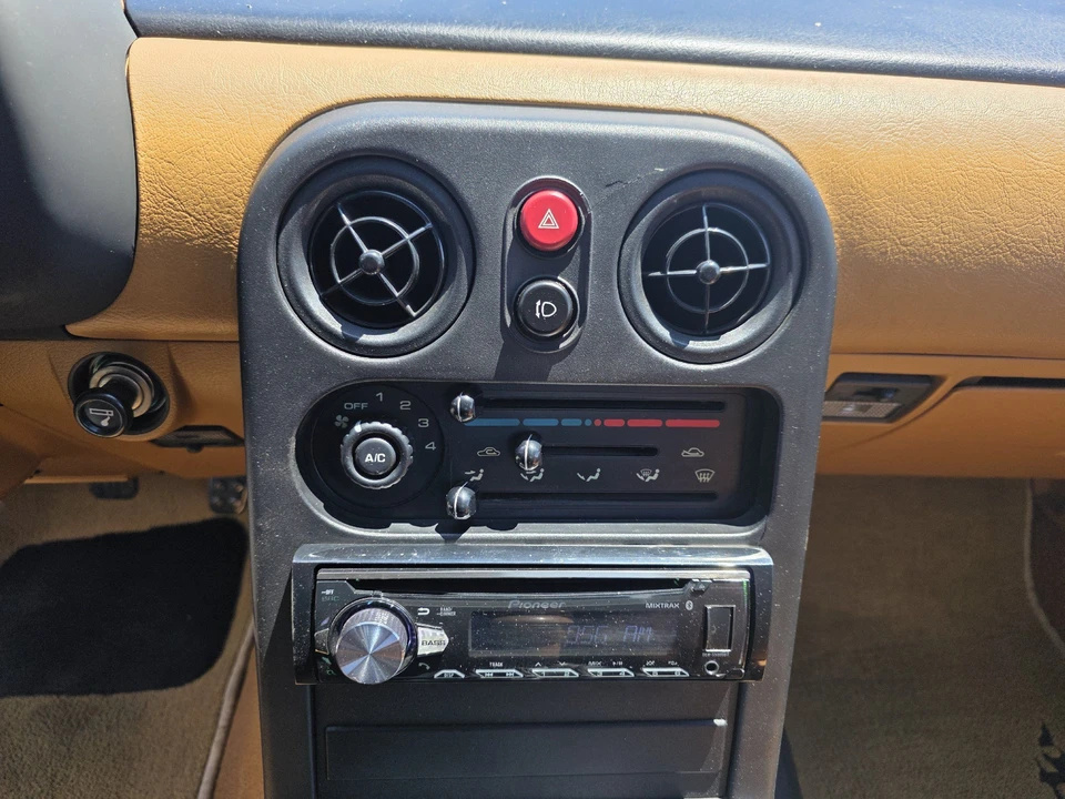 1991 Mazda NA MX-5 Miata - Image 22 of 31
