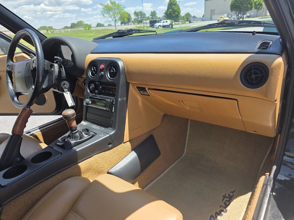 1991 Mazda NA MX-5 Miata - Image 15 of 31