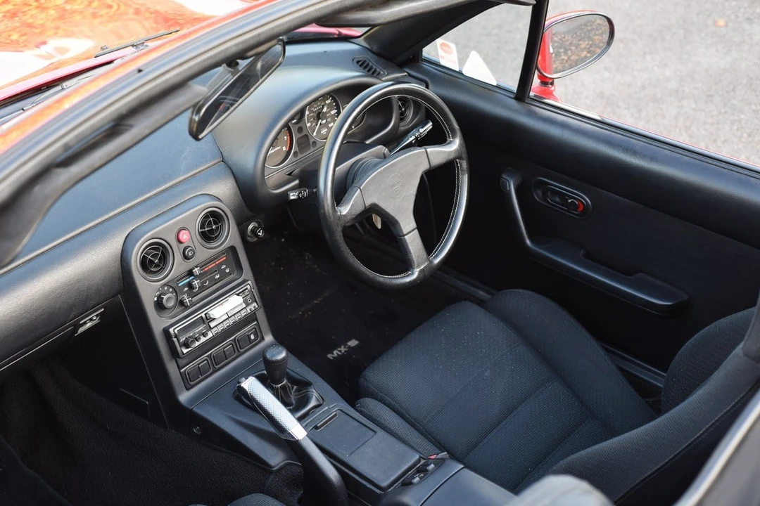 1991 Mazda NA MX-5 Miata - Image 13 of 30