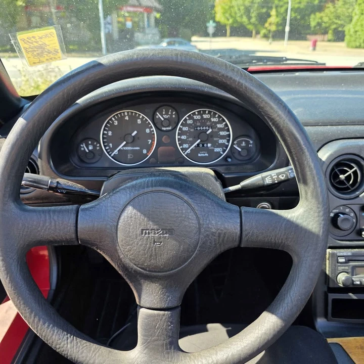 1991 Mazda NA MX-5 Miata - Image 11 of 12