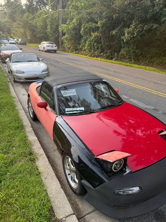 1991 Mazda NA MX-5 Miata - Image 2 of 9