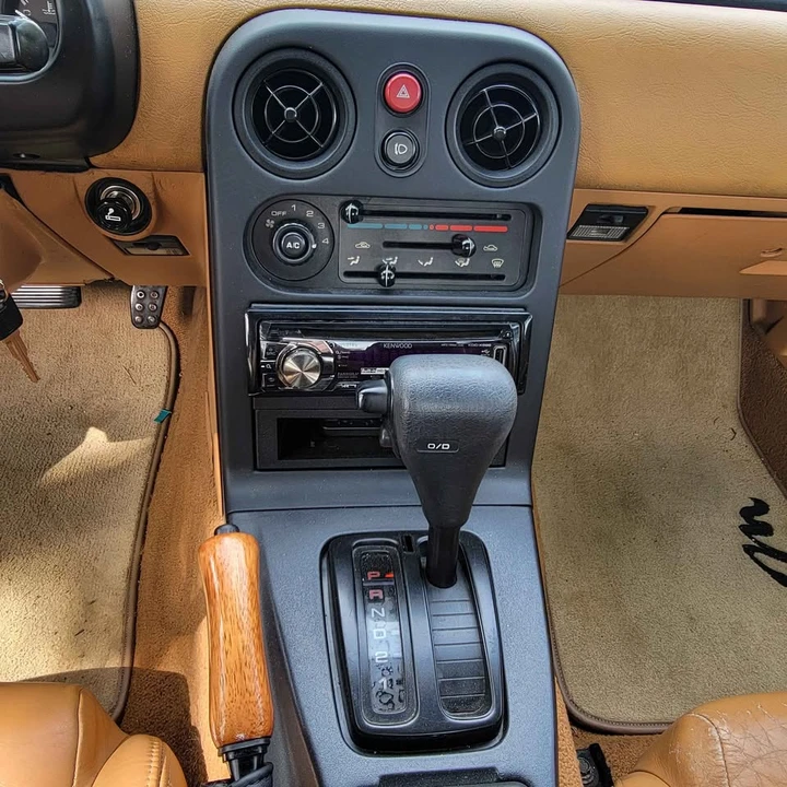 1991 Mazda NA MX-5 Miata - Image 13 of 17