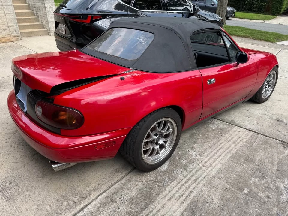 1991 Mazda NA MX-5 Miata - Image 15 of 16