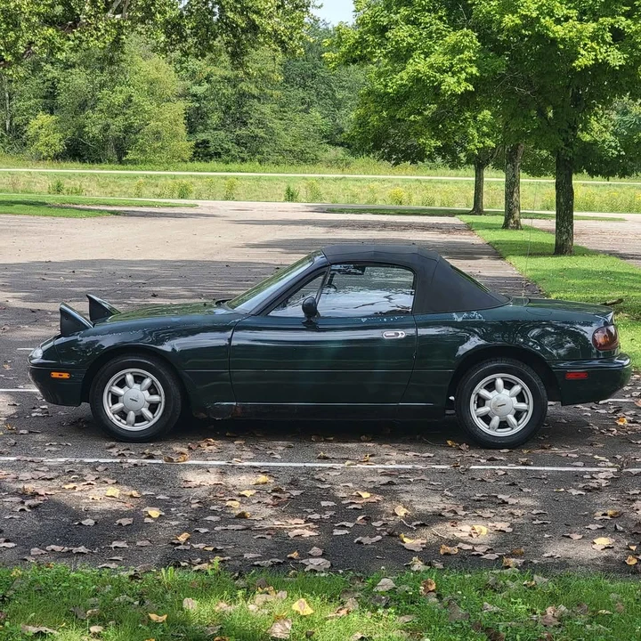 1991 Mazda NA MX-5 Miata - Image 2 of 17