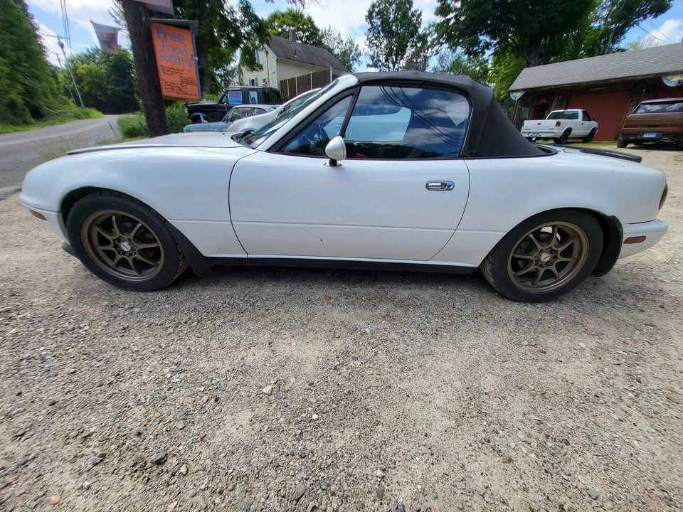 1991 Mazda NA MX-5 Miata - Image 2 of 5