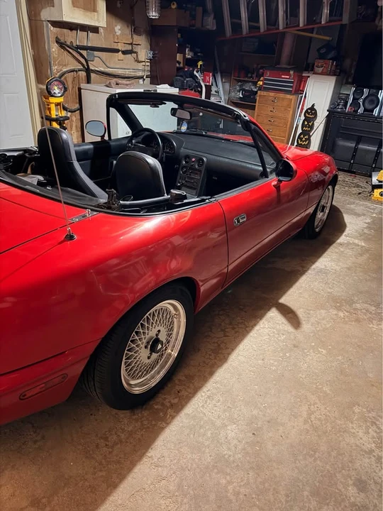 1991 Mazda NA MX-5 Miata - Image 2 of 4