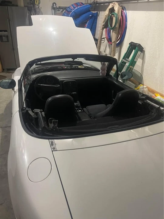 1991 Mazda NA MX-5 Miata - Image 2 of 5