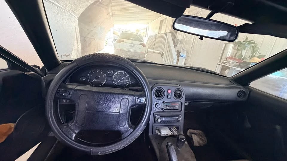 1991 Mazda NA MX-5 Miata - Image 11 of 16