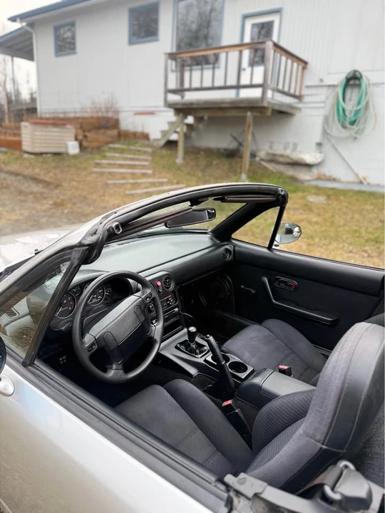 1991 Mazda NA MX-5 Miata - Image 2 of 9