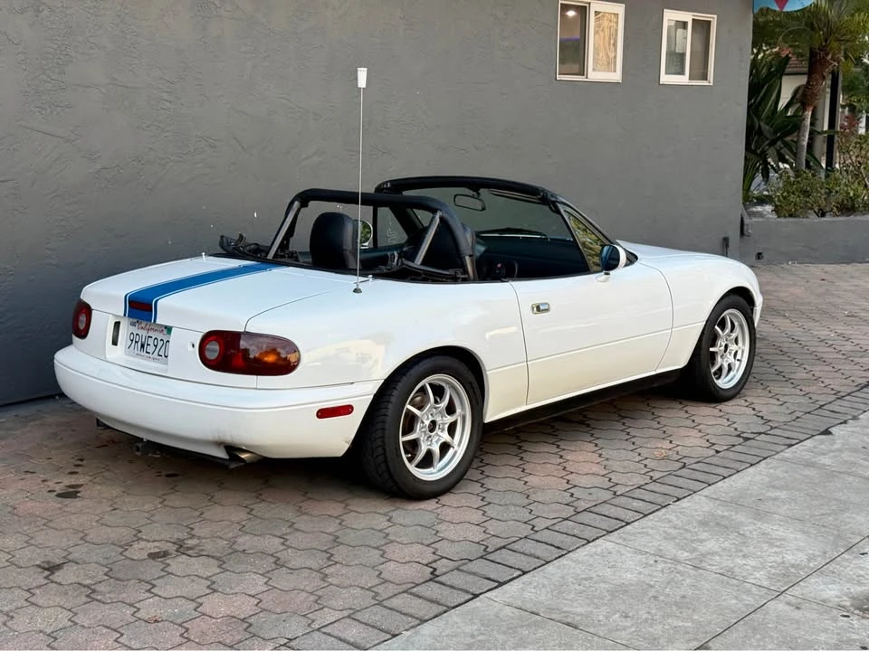 1991 Mazda NA MX-5 Miata - Image 4 of 20
