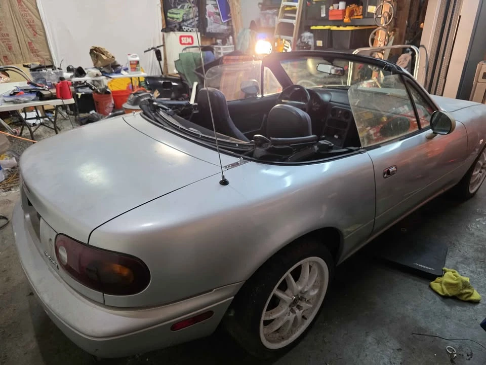 1991 Mazda NA MX-5 Miata - Image 13 of 15