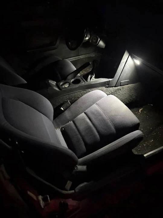 1991 Mazda NA MX-5 Miata - Image 12 of 15