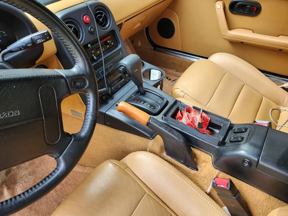 1991 Mazda NA MX-5 Miata - Image 6 of 10