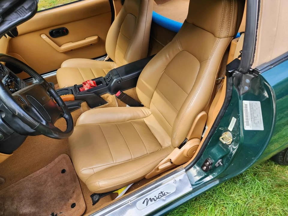 1991 Mazda NA MX-5 Miata - Image 4 of 10