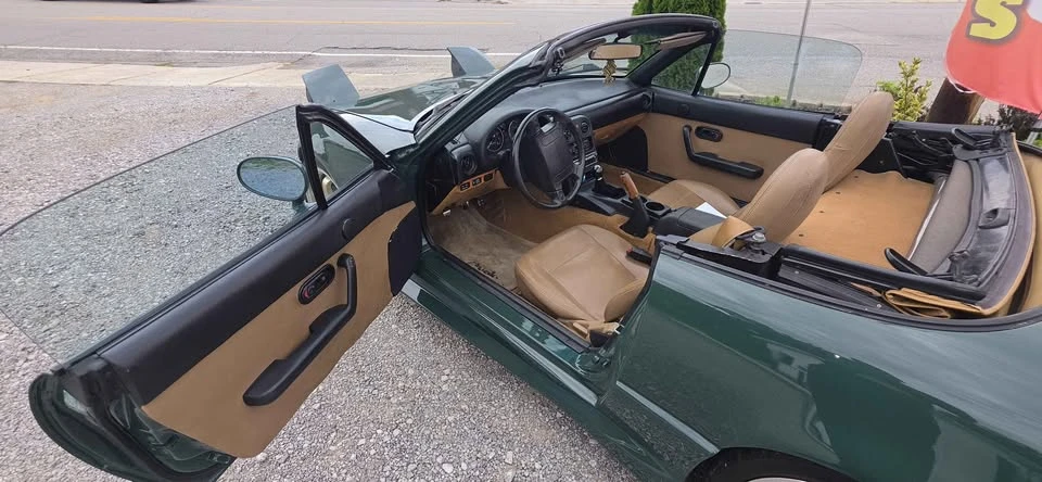1991 Mazda NA MX-5 Miata - Image 15 of 17