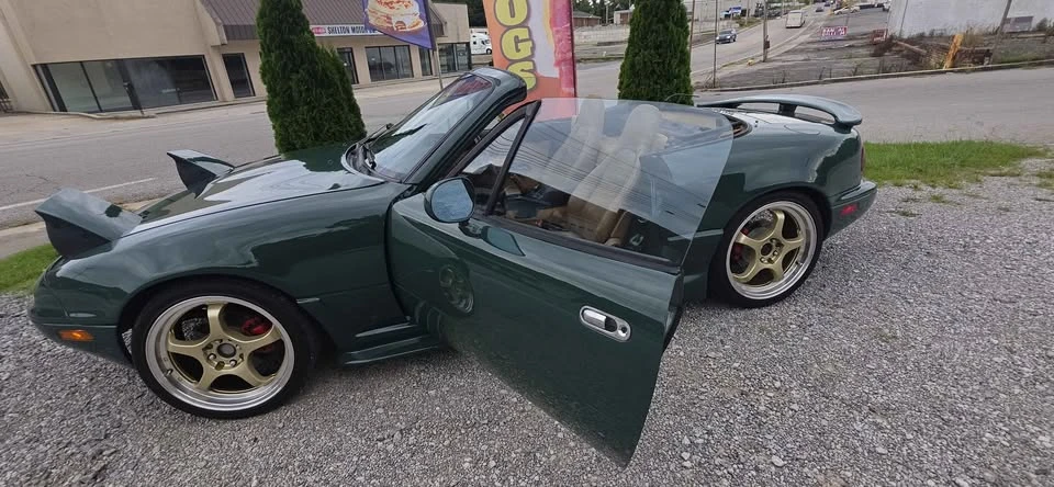 1991 Mazda NA MX-5 Miata - Image 2 of 17
