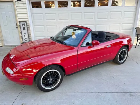 1991 Mazda MX-5 Sport Convertible 2D