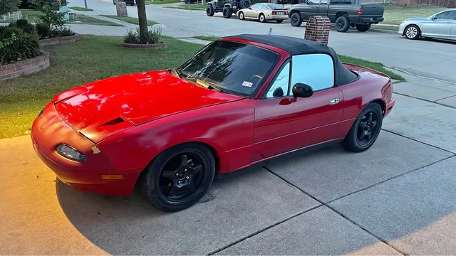 1991 Mazda MX-5 Sport Convertible 2D