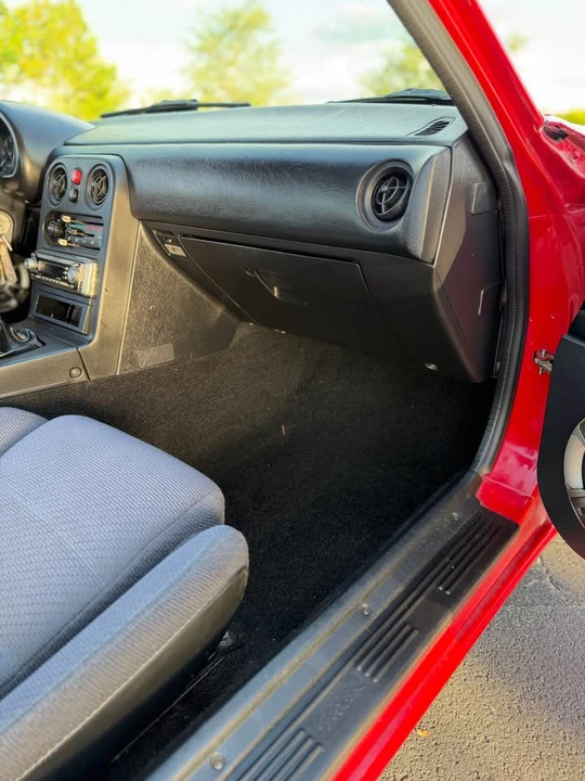1991 Mazda NA MX-5 Miata - Image 17 of 20