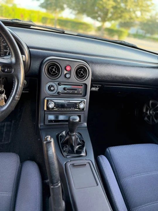 1991 Mazda NA MX-5 Miata - Image 13 of 20