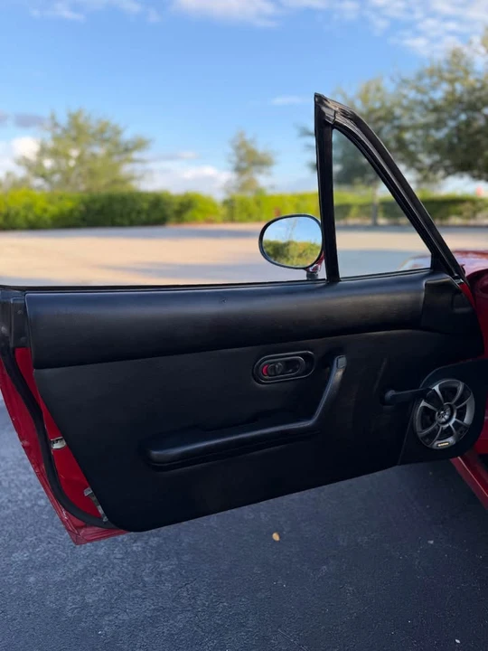 1991 Mazda NA MX-5 Miata - Image 12 of 20