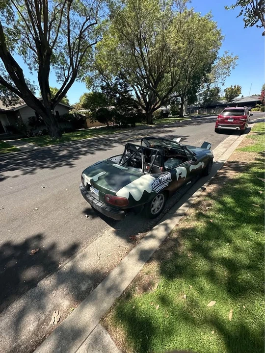1991 Mazda NA MX-5 Miata - Image 5 of 11