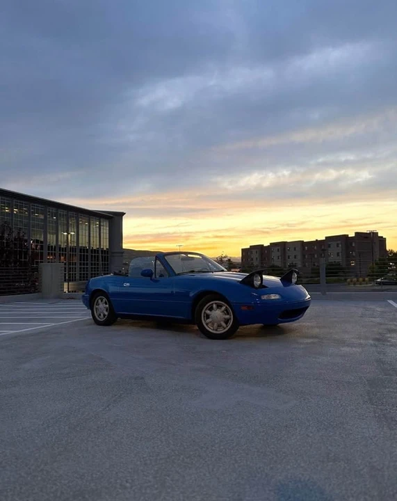 1991 Mazda NA MX-5 Miata - Image 4 of 9