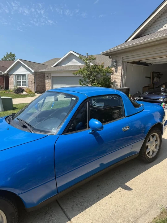 1991 Mazda NA MX-5 Miata - Image 2 of 10