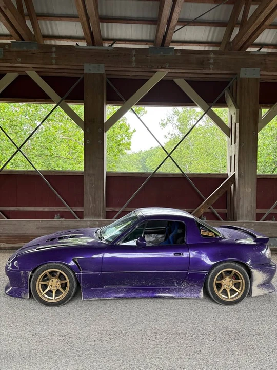1991 Mazda NA MX-5 Miata - Image 5 of 12