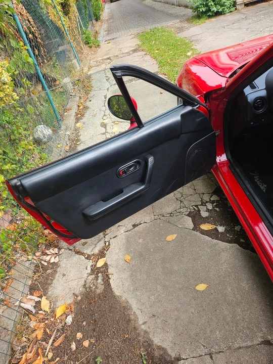 1991 Mazda NA MX-5 Miata - Image 9 of 30