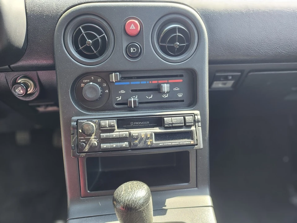 1991 Mazda NA MX-5 Miata - Image 8 of 30