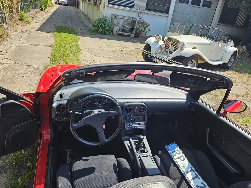 1991 Mazda NA MX-5 Miata - Image 6 of 30