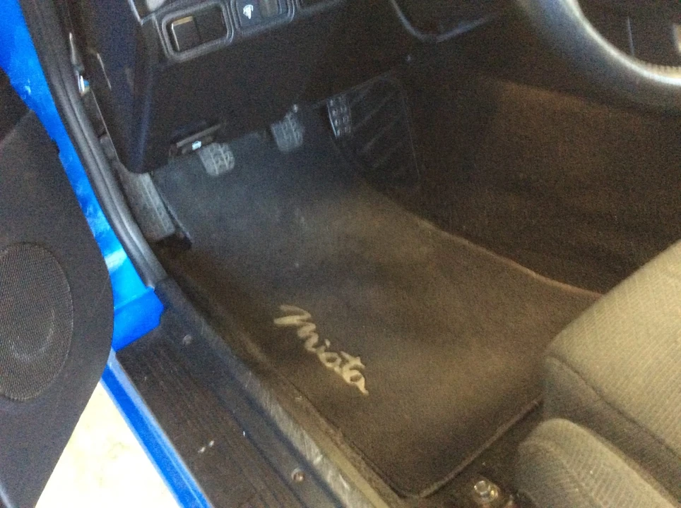 1991 Mazda NA MX-5 Miata - Image 21 of 31